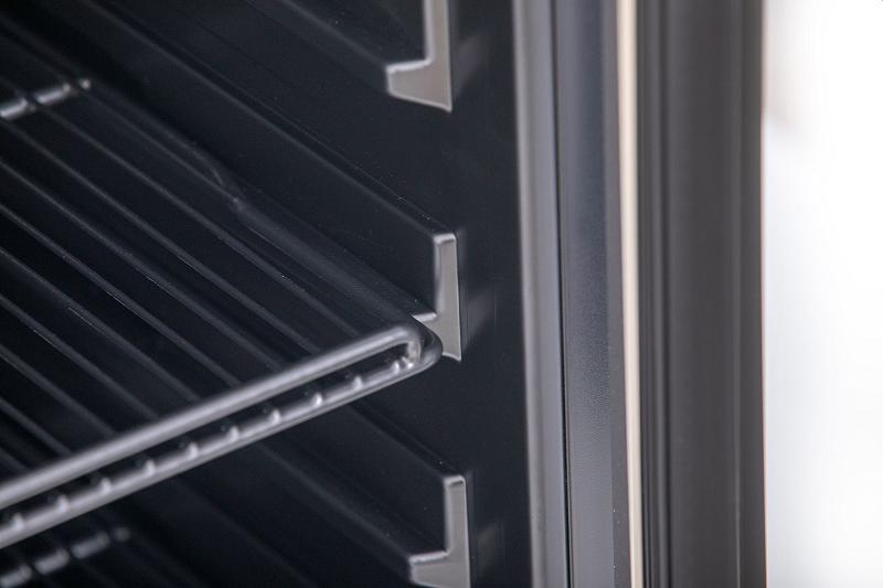 Bild 6: KBS Volltürkühlschrank 154 U