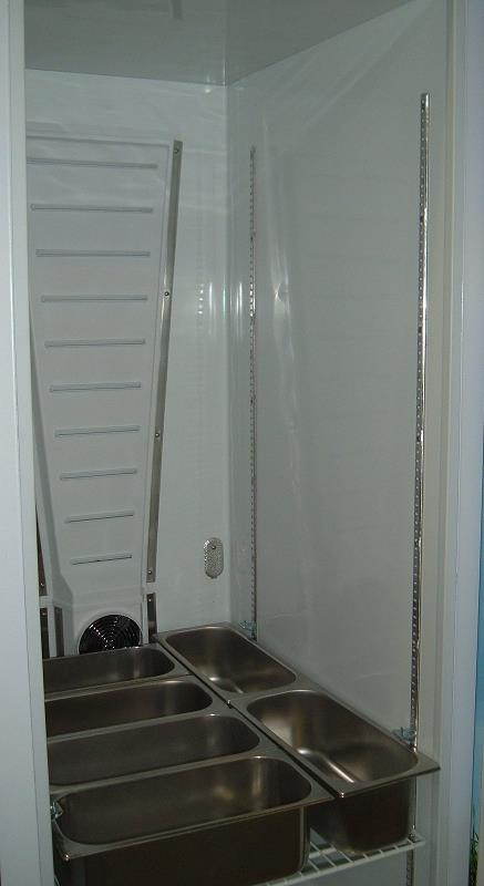 Bild 3: KBS Eislagerschrank TKU 604 Eis