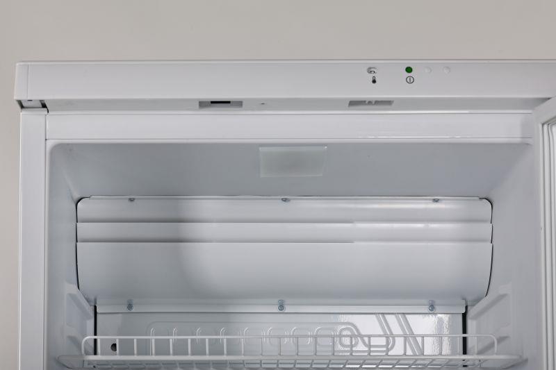 Bild 6: KBS CD 291 Umluft Glastürkühlschrank