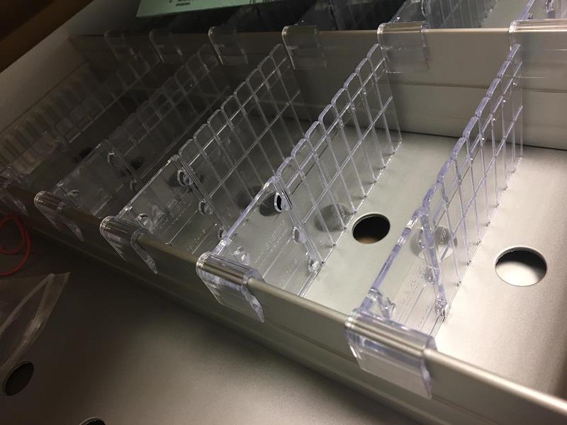 Bild 2: Aluschublade für Liebherr Medikamentkühlschrank