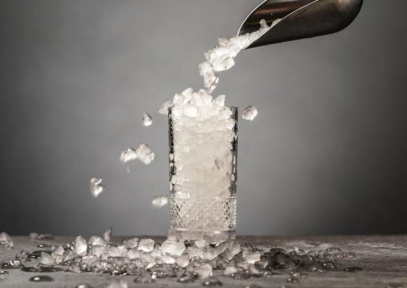 Bild 2: Hoshizaki Nuggeteisbereiter FM-120KE-HCN