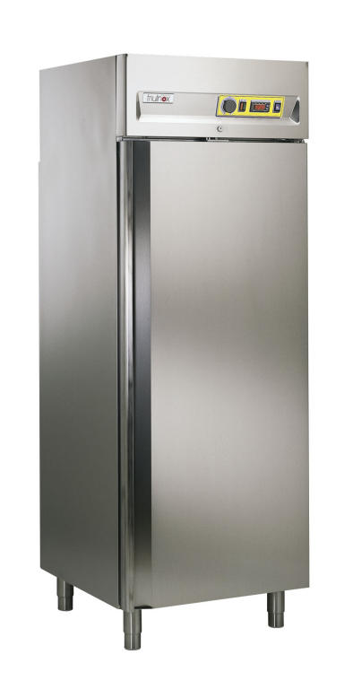 Bild 1: KBS Tiefkühlschrank BTKU 900 CNS