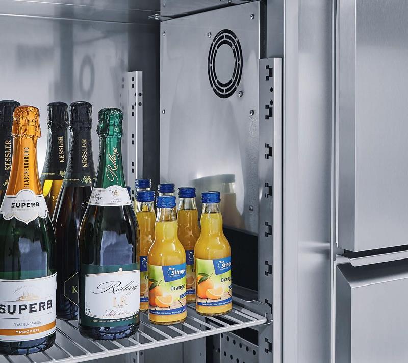 Bild 4: Chromonorm Getränketheke CGTM722R81-2/2