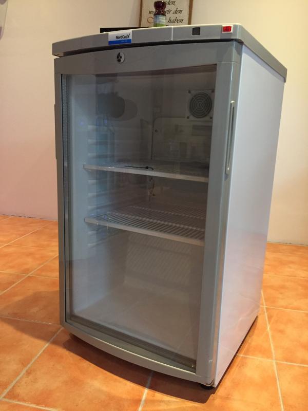 Bild 4: Nordcap Universal-Gewerbekühlschrank UKU 145 G