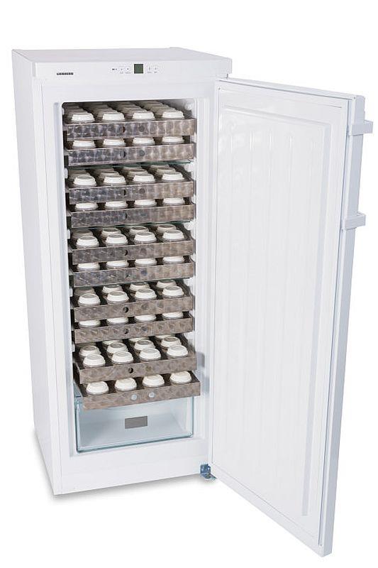 Bild 1: Rückstellproben Tiefkühlschrank 10 Einschübe