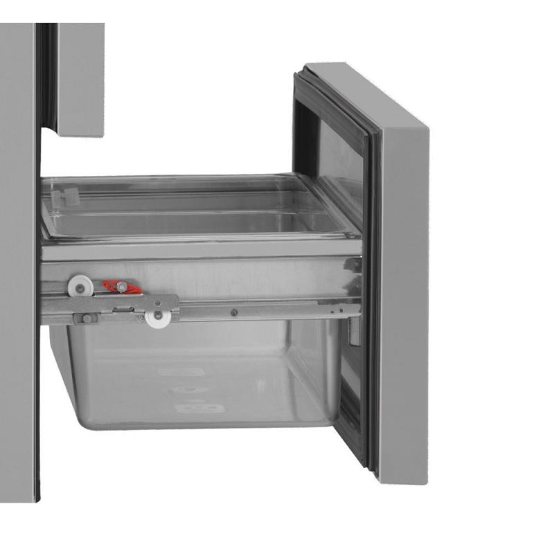 Bild 3: TRUE Unterbaukühltisch TUC-27D-2-HC mit 2 Schubladen