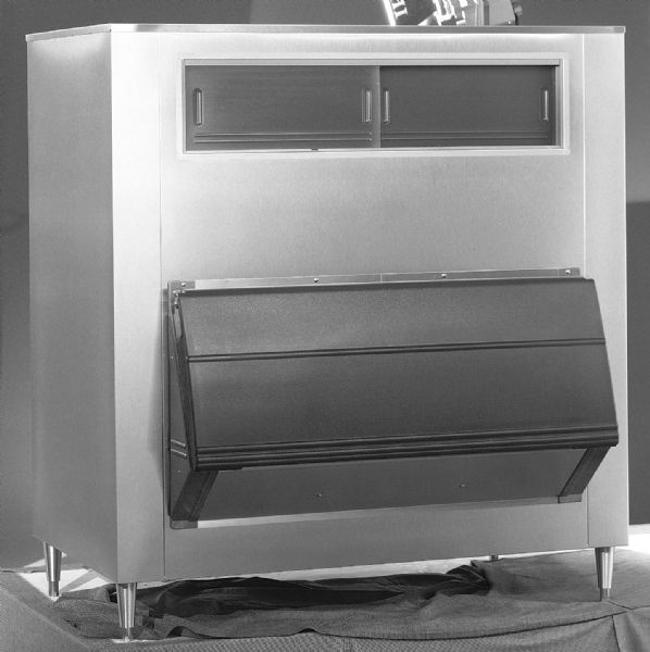 Bild 1: Scotsman Eis Vorratsbehälter B1350, Inhalt 617 kg