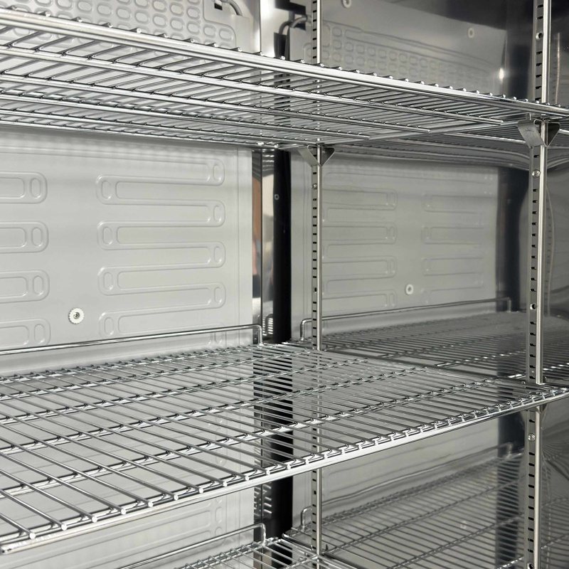 Bild 4: Tefcold Volltürkühlschrank GN2/1 UR600SS