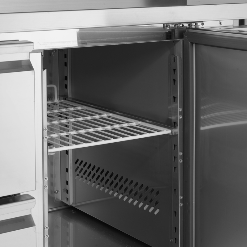 Bild 3: Tefcold Kühltisch GN1/1 CK7310X1SP – 3 Türen