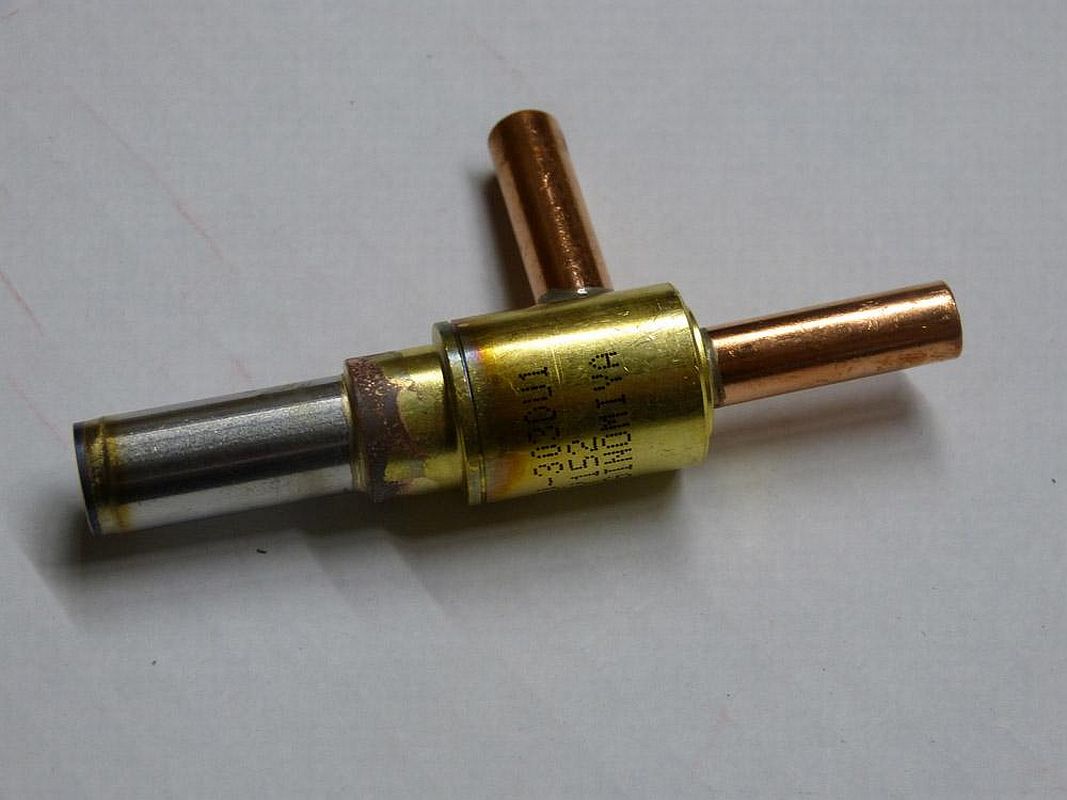 Bild 1: Magnetventil - Typ VPV-303DU1