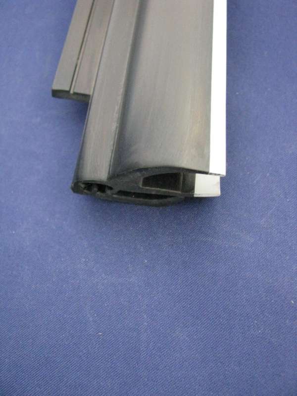 Bild 1: Schleifdichtung für Tecto mit Boden für LW 1200mm