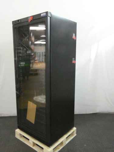 Bild 4: Nordcap COOL-LINE Umluft-Gewerbekühlschrank UKS 620-G BLACK B-Wa